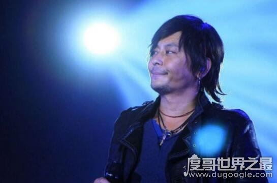 王杰的嗓子是谁下的毒，揭露下毒人背后真实身份