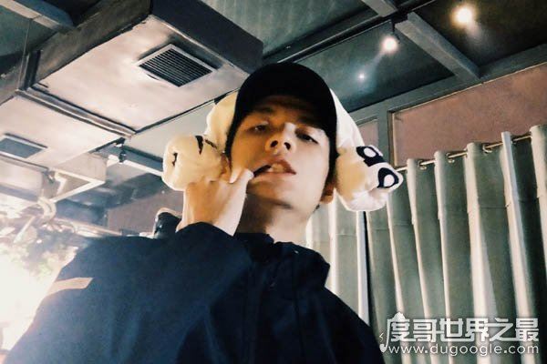 张颜齐个人资料简介，曾获某说唱比赛冠军(超A超有个性)