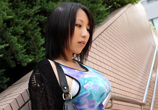 星咲优菜封面番号介绍，星咲优菜个人写真