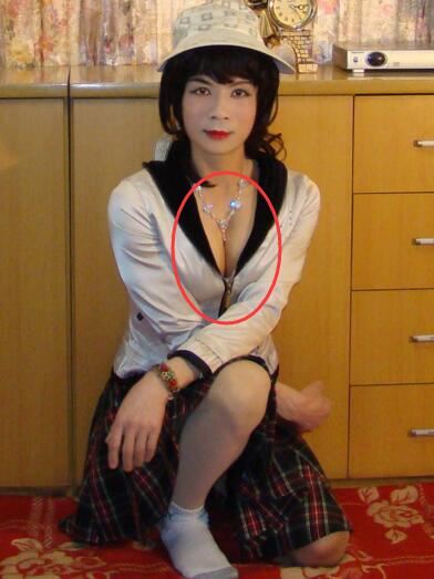 重庆最牛胸肌哥，他的胸起码有个D罩杯(胸围102cm)