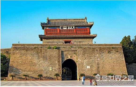 天下第一关指的是什么，山海关(是明长城的东北关隘)