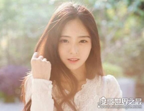 中国十大清纯校花排行榜，翁心颖/池方圆/蔡卓音上榜【图】