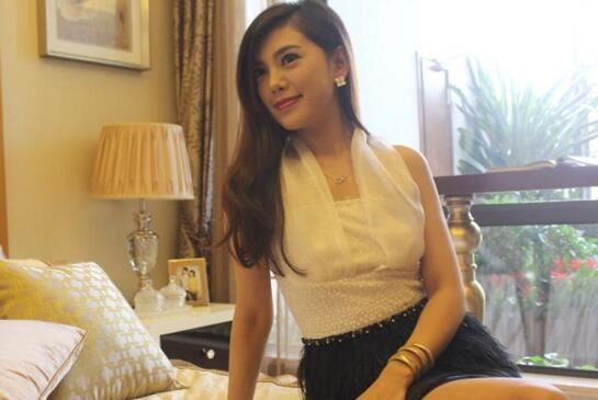 赵文琪不文雅照片曝光，爱情公寓靠潜规则上位