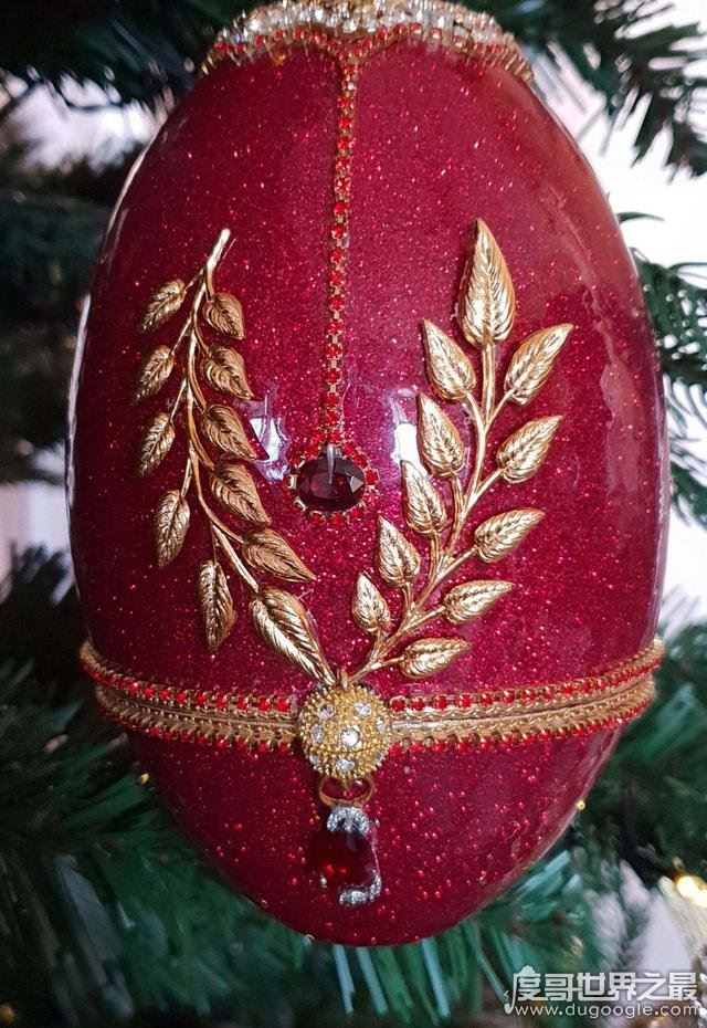 全球最贵圣诞树，价值1.08亿元(挂满各类宝石和奢侈品)