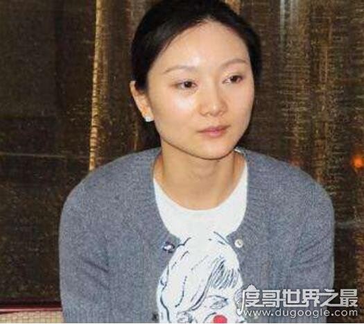 张艺谋妻子陈婷个人资料，陈婷的出身和家境环境都很普通