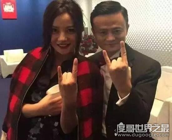 为什么网友说赵薇恐怖，特殊的强大背景将人赶尽杀绝