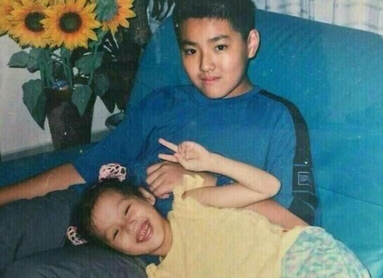 吴亦凡家境秒杀一切豪车,十岁父母离婚移民加拿大