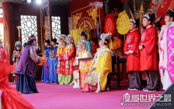 贾元春为什么被处死，揭秘贾元春之死的原因(判词揭露她的命运)