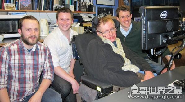 全身瘫痪的霍金怎么说话，高科技让其用脑电脑就能说话