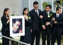 张国荣死亡之谜,照片曝光一代巨星的陨落(令人惋惜)