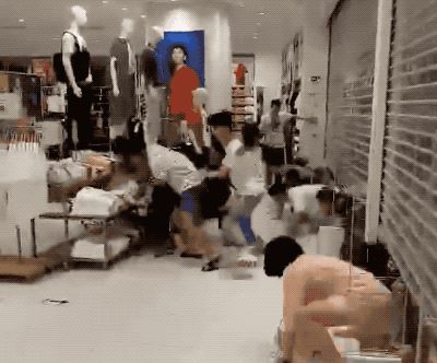 kaws怎么读，kaws为什么那么火？(谨慎购买切勿盲目跟风)