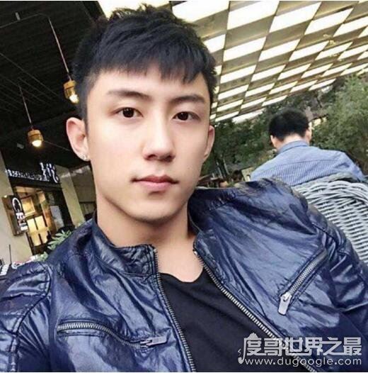 黄景瑜八卦大盘点，和许魏洲的同性恋传闻其实是假的