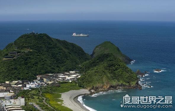 中国最大的岛屿是库页岛,7.63万平方公里(是中国台湾岛的2倍)