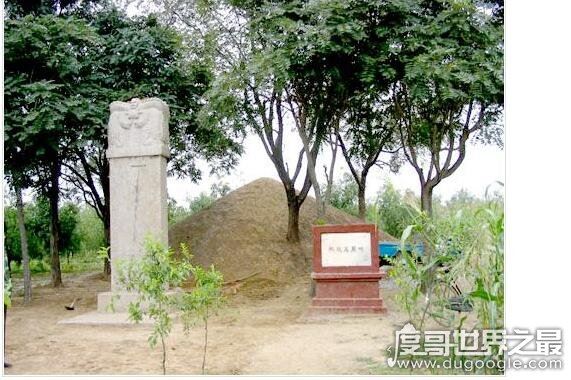 真实的和珅墓在哪？他斥巨资修建的和陵并没有机会住进去