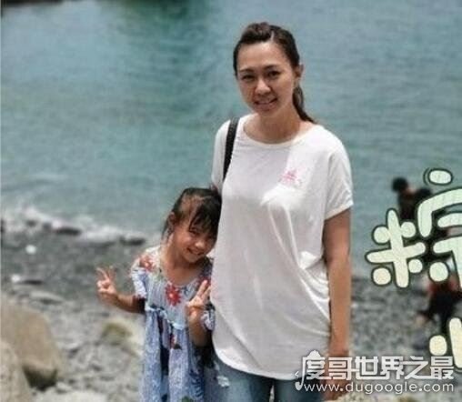 卓依婷现状,清纯可人形象荡然无存(隐婚多年现在已为人母)