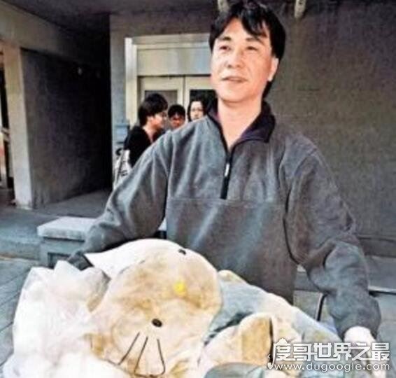 令人发指的hellokitty藏尸案，将头颅煮熟藏于玩偶