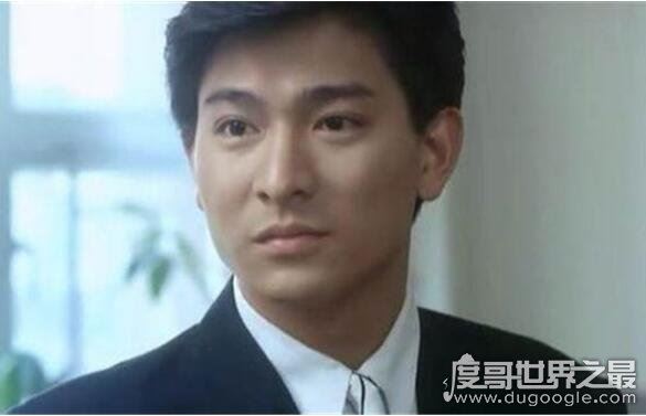 女生眼中公认的亚洲十大帅哥，他们每一位都让女生尖叫的长相