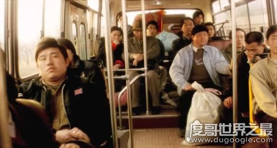 车四十四真实故事，道出人性的光辉与黑暗(与重庆公交坠江相似)