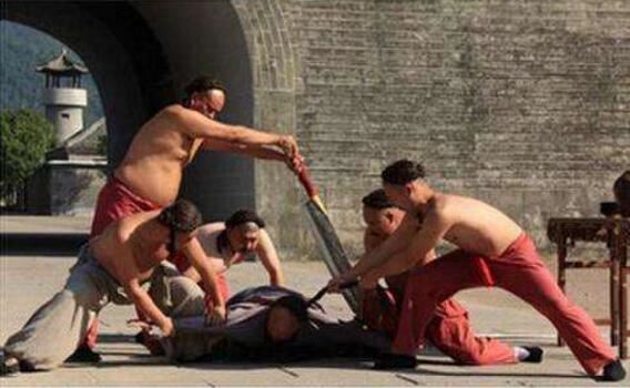 中国20大古代酷刑，满清十大酷刑最变态(胆小勿入)