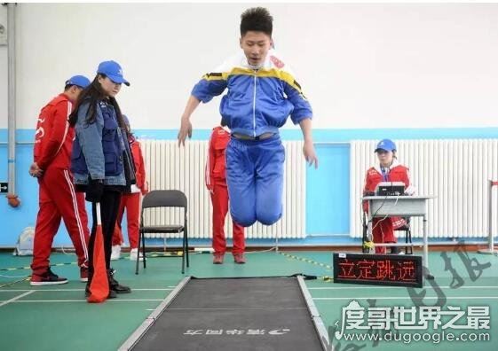 立定跳远技巧，这些小技巧你要知道(教你怎样轻松那分)