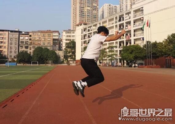 立定跳远技巧，这些小技巧你要知道(教你怎样轻松那分)