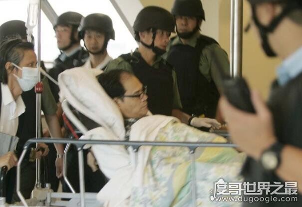 香港三大贼王死了两个，最后一个季炳雄还在监狱没出来