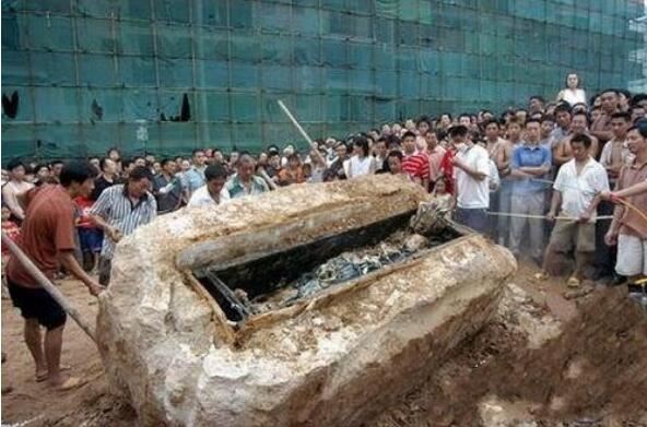 探索1995年成都僵尸事件真相，知情人称是狂犬病惹得祸