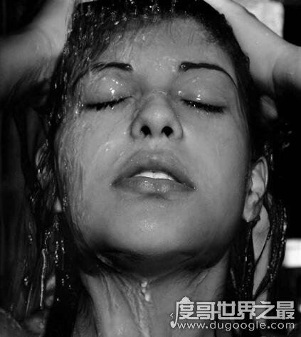 意大利艳星艾柏巴丽蒂代表作，情迷女性欲望苏醒