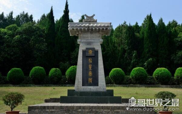 世界上最大的墓穴，秦始皇陵工程浩大前所未有（包括兵马俑坑）