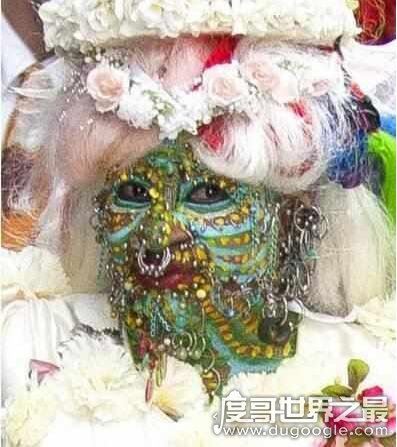 世界上最丑的人丽兹·维拉斯奎兹，被人们称之为骷髅女孩