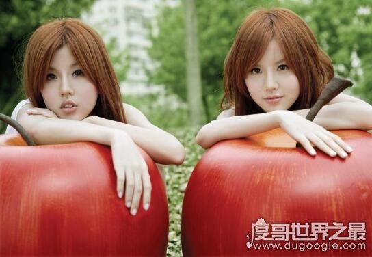 双胞胎组合BY2童年照曝光，超Q萌模样整容成现在的混血儿