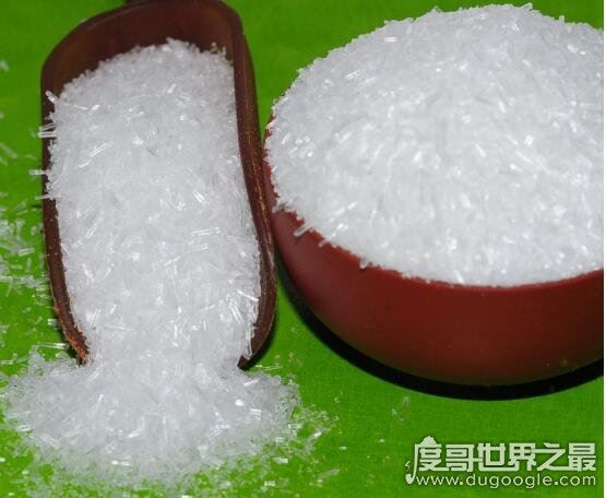 味精是哪国人发明的，日本的池田菊苗(由海带汤受到启发研制的)