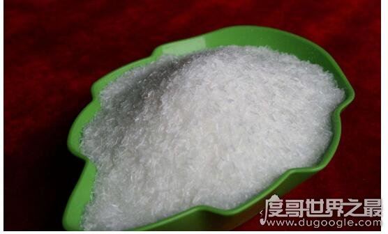 味精是哪国人发明的，日本的池田菊苗(由海带汤受到启发研制的)