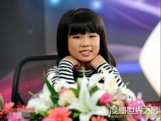中国最小炫富女孙心怡,自曝家住城堡父亲是大官
