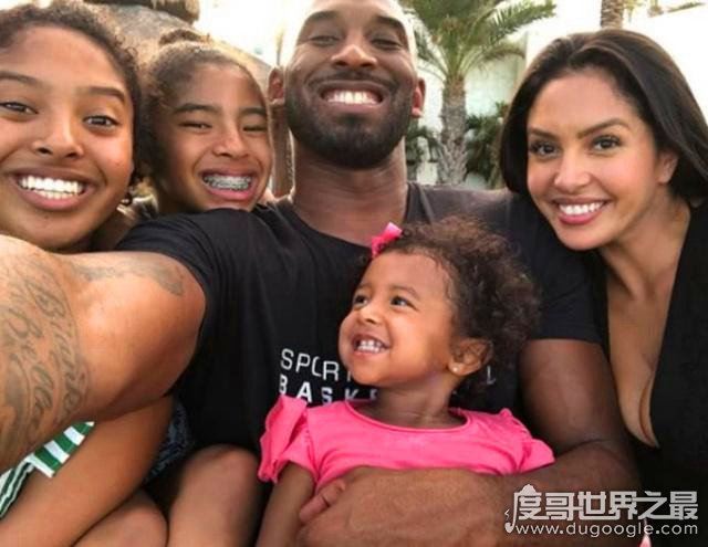 科比四女儿出生，网友调侃：离篮球队首发阵容越来越近了