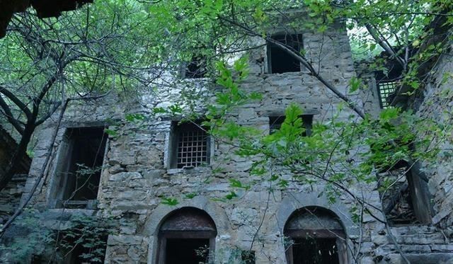 封门村事件，又称为鬼村现无人居住（灵异事件）