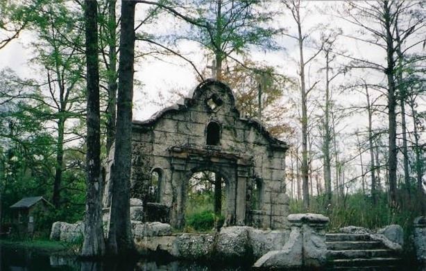 10个被废弃的电影场景，《大力水手》的场景变成主题公园