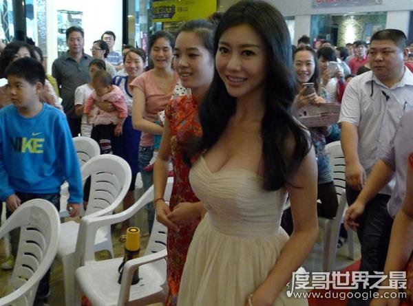 中国十大身材最好的女星,宅男女神柳岩竟然脱榜(杨幂垫底)