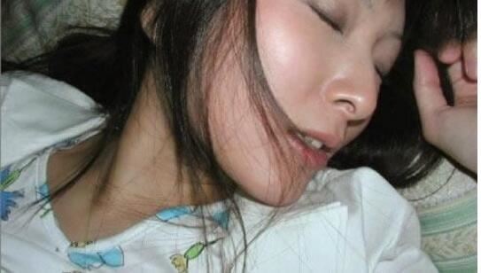 女生开始起反应的表现有哪些，女生起反应后的4个表现