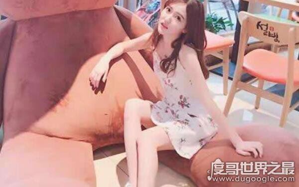 疑似不雅视频外流，宸荨樱桃黑葡萄事件真相揭秘（内含多处疑点）