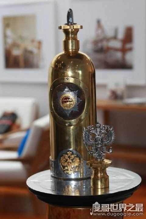 伏特加最高多少度，酒精度数高达96%(被称为“生命之水”)