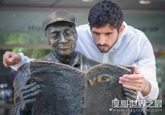 马克图姆王储哈姆丹,高颜值迪拜王子开豪车遛马