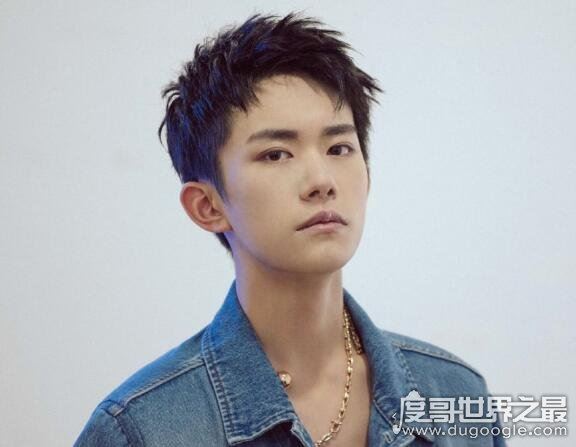 2019男生短发精神帅气发型推荐,这几款发型帅气又显得精神