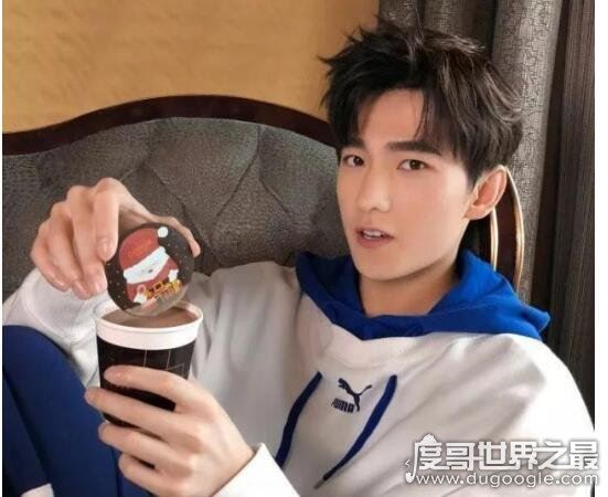 2019男生短发精神帅气发型推荐,这几款发型帅气又显得精神