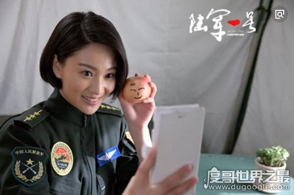 盘点侯梦莎演过的电视剧,剧中的“铁娘子”戏外是个随性女孩