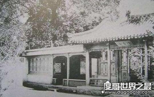 北京朝内大街81号位列四大鬼宅之首，听说进去的人都莫名失踪