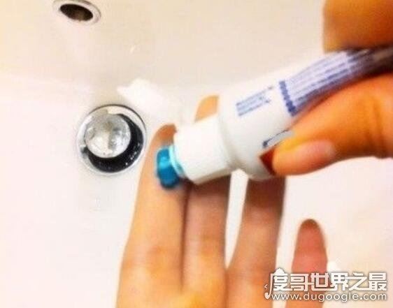 切辣椒后手很辣怎么办，5个妙招帮你快速缓解(食醋洗手最受欢迎)