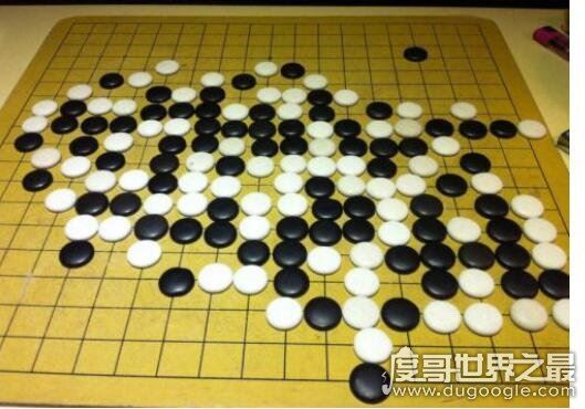 五子棋技巧解释，教你几招怎样从小白到五子棋大神