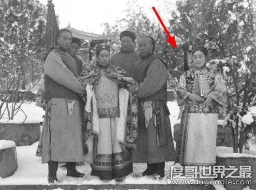 荣寿公主的真实老照片，皮肤黑又显老(看起来十分的丑)