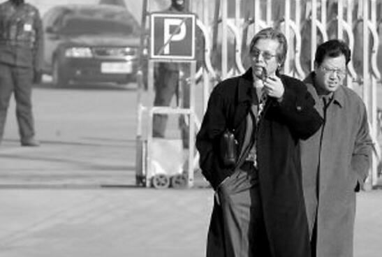 向华强是黑社会吗，向华强父亲新义安黑社会背景